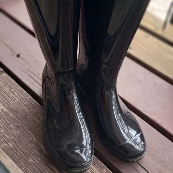 Classic Black Women's Rain Boots - Picture 5 of 7